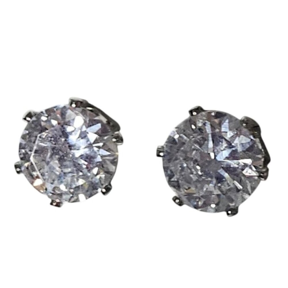 Elegant Round Cubic Zirconia Stud Earrings Silver Tone Posts Fashion Jewelry